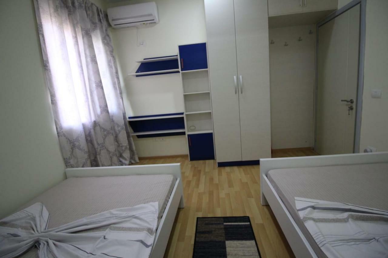 סרנדה Xhemi'S Apartment מראה חיצוני תמונה